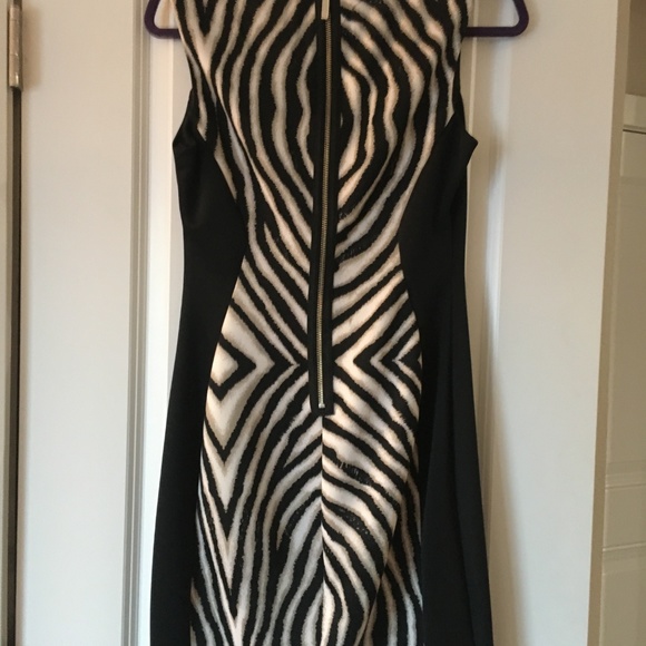 Black dress with leopard print - Picture 3 of 3